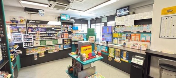 100m² Commercial property in Florence, Italy No. 48761 6