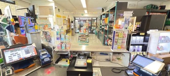 100m² Commercial property in Florence, Italy No. 48761 17