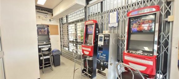 100m² Commercial property in Florence, Italy No. 48761 9