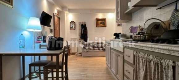 Квартира с 2 спальнями в Джоя дель Колле, Италия № 74809 2