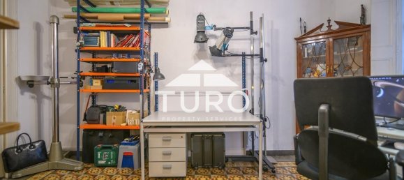 4 Schlafzimmer Wohnung in Ciutat Vella, Spain, Nr. 141324 7