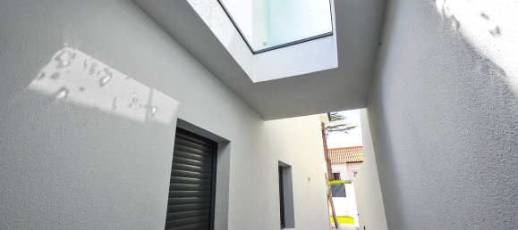 3 bedrooms House in Oeiras, Portugal No. 130513 4