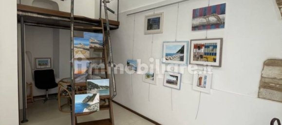 Propiedad comercial de 1 habitación en Ancona, Italy No. 13395 4