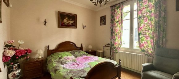 5 bedrooms House in Les Allues, France No. 308817 10