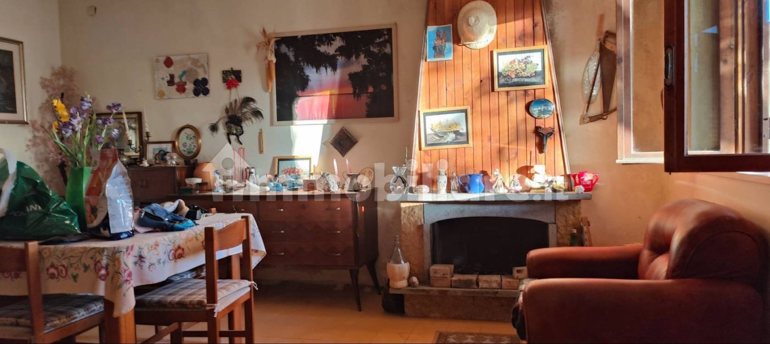 2 bedrooms House in San Roberto, Italy No. 343726