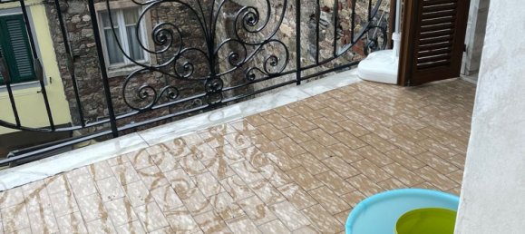 Дом с 9 комнатами в Каррара, Италия № 45774 6