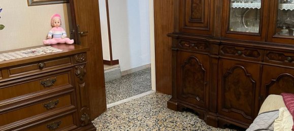 Дом с 9 комнатами в Каррара, Италия № 45774 3