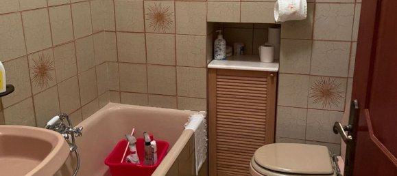 Дом с 9 комнатами в Каррара, Италия № 45774 7