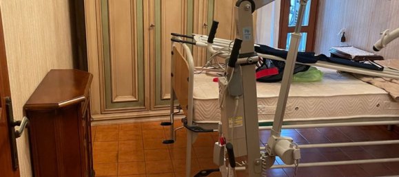 Дом с 9 комнатами в Каррара, Италия № 45774 2