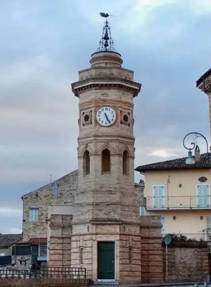 3 rooms House in Fermo, Italy No. 328107