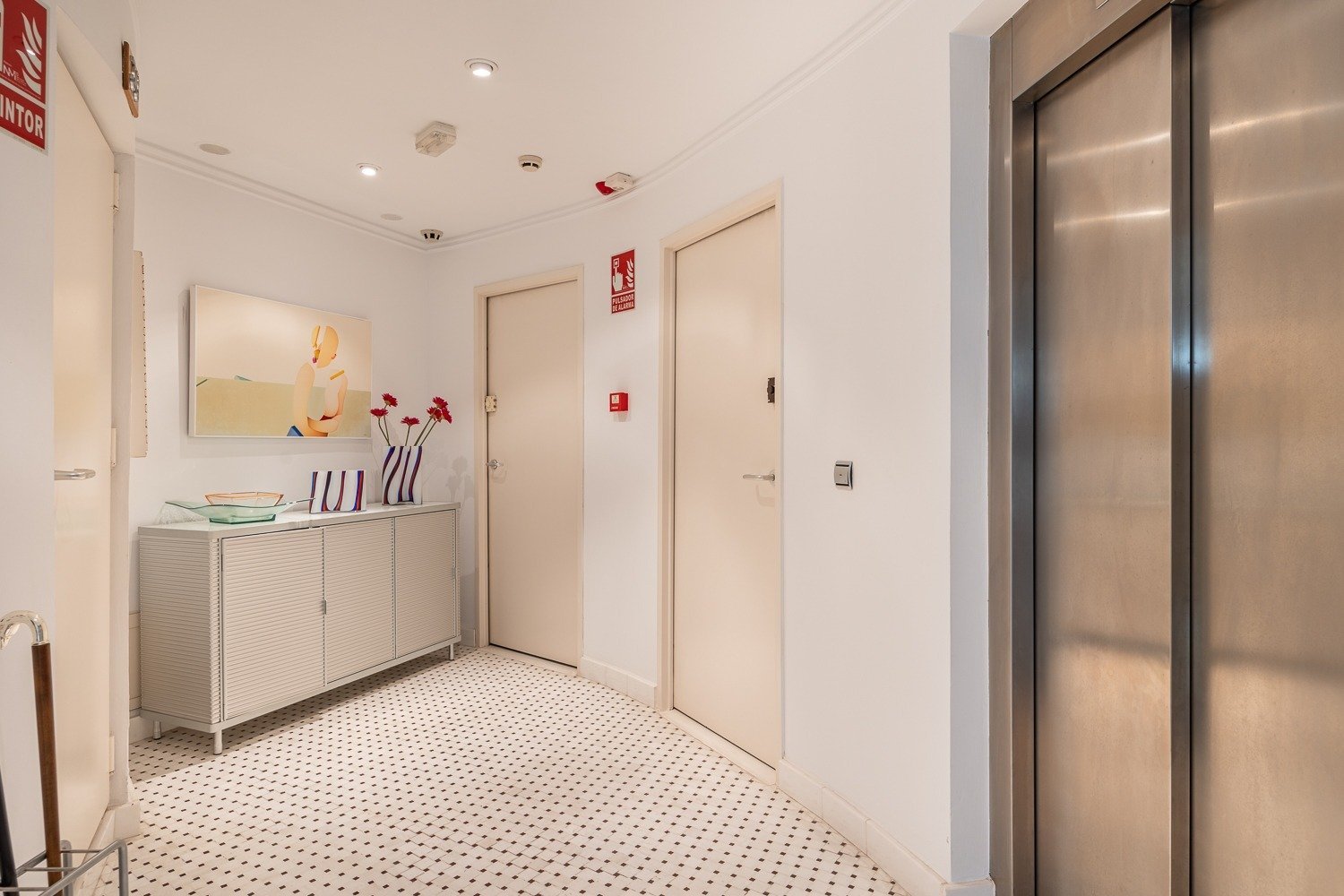 Apartamento de 2 dormitorios en Benidorm, Spain No. 284770