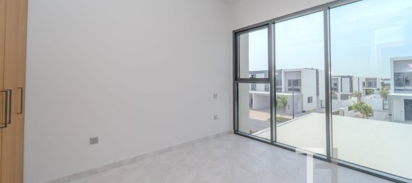 4 bedrooms Townhouse in Dubai Land, UAE No. 28574 11