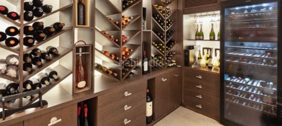 7 bedrooms Villa in Marbella, Spain No. 69962 19