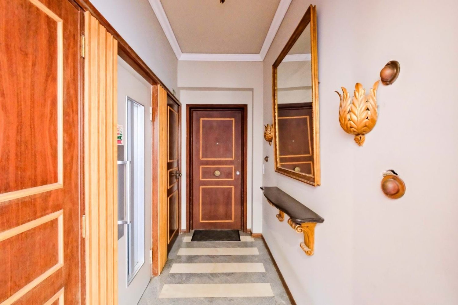 6 غرف نوم شقة في Lisbon, Portugal رقم 117397