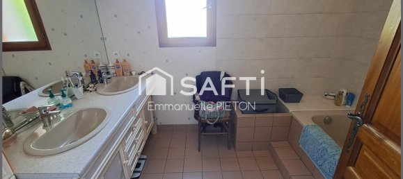 4 bedrooms House in Vienne, France No. 341587 12