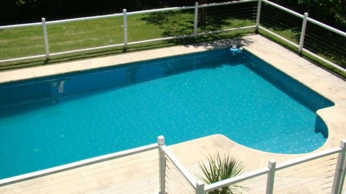 3 bedrooms Farm in Ezeiza, Argentina No. 39670