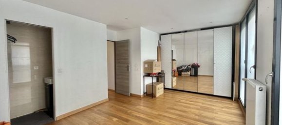 6 bedrooms House in Bagnolet, France No. 358539 9