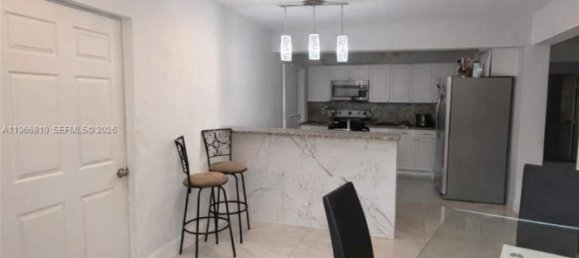 3 bedrooms Villa for sale in Miami, Miami-Dade, Florida, USA № 614412 8