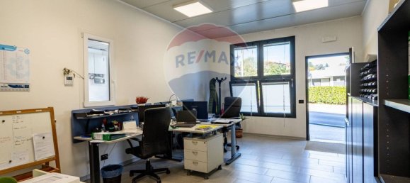 Склад 270м² в Инвериго, Италия № 295041 16