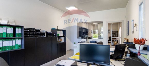 Склад 270м² в Инвериго, Италия № 295041 3