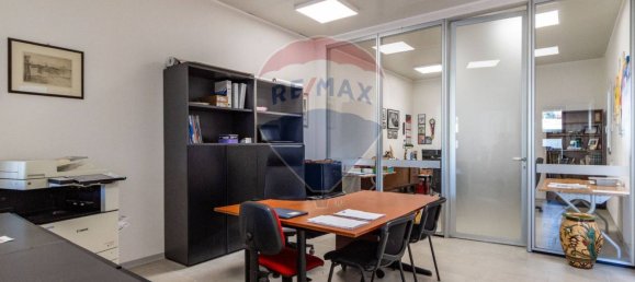 Склад 270м² в Инвериго, Италия № 295041 4