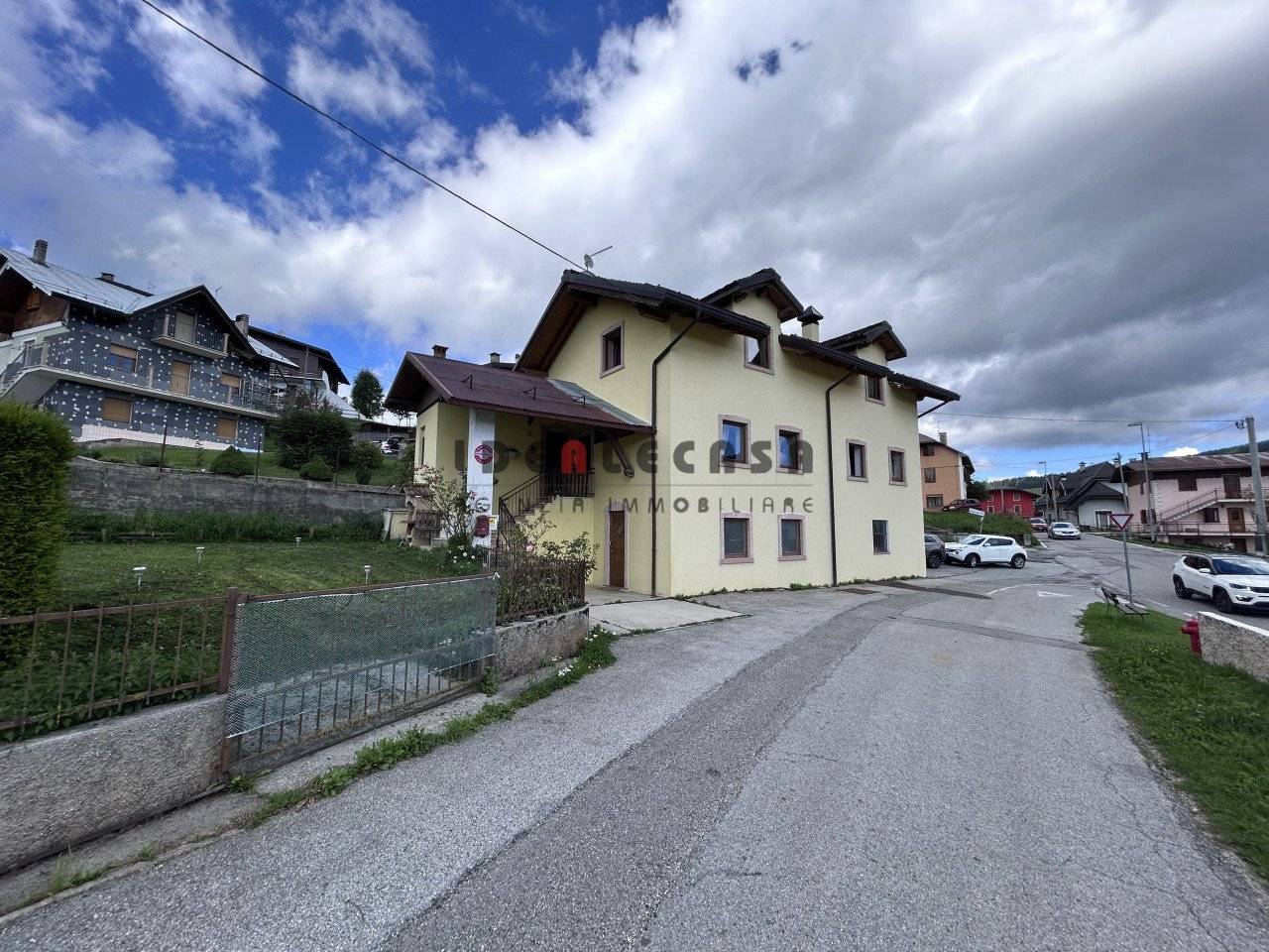 4 bedrooms House in Gallio, Italy No. 322657