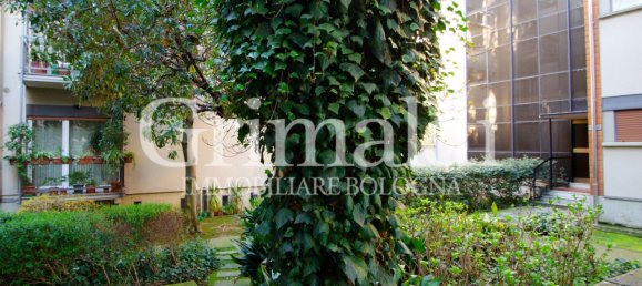 5 rooms Apartment in Bologna, Italy No. 11088 30