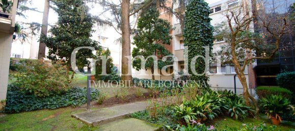 5 rooms Apartment in Bologna, Italy No. 11088 27