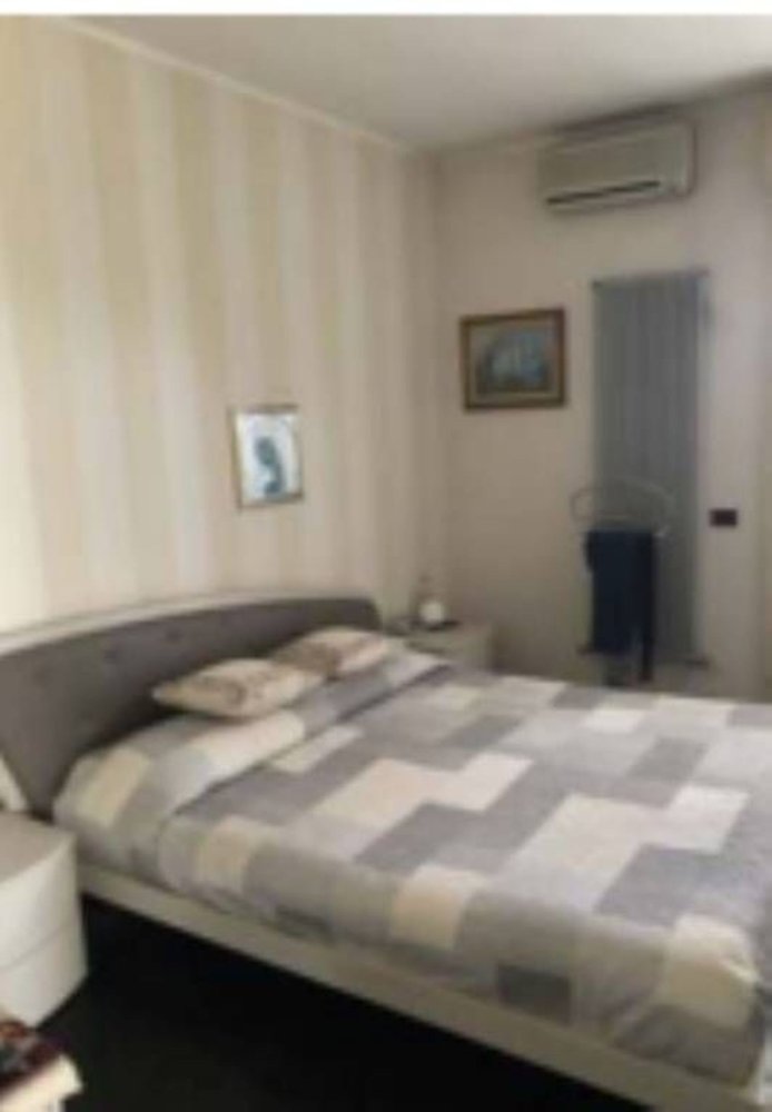 4-salle Appartement à Vigevano, Italy No. 196893