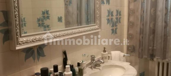 5 rooms House in Carrara, Italy No. 80914 18