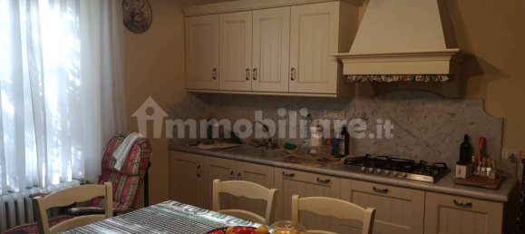 5 rooms House in Carrara, Italy No. 80914 14