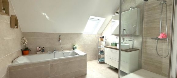 Casa de 4 dormitorios en Bouffemont, France No. 359573 9