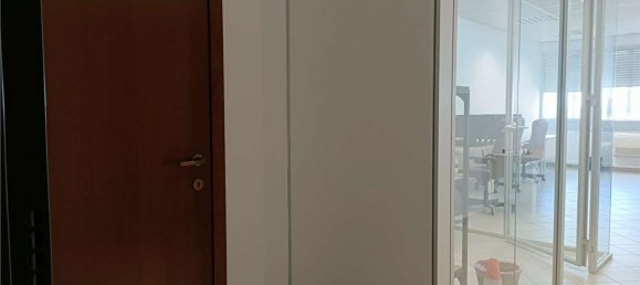 42m² Office in Ferrara, Italy No. 159485 5