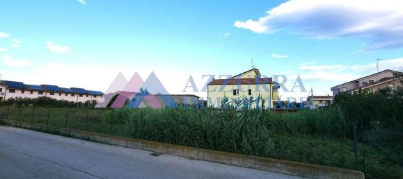 1 room Land in Montenero di Bisaccia, Italy No. 130134 4