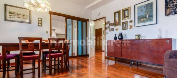 4 bedrooms Apartment in Verona, Italy No. 115276 2