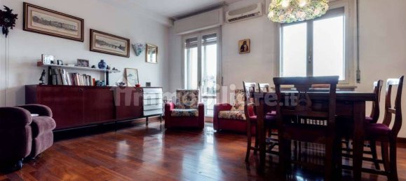 4 bedrooms Apartment in Verona, Italy No. 115276 3