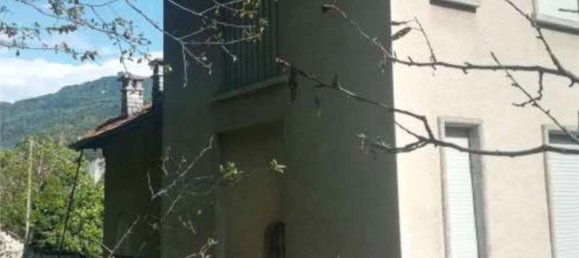 5 rooms Villa in Valbrona, Italy No. 2830 4