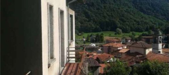 5 rooms Villa in Valbrona, Italy No. 2830 5