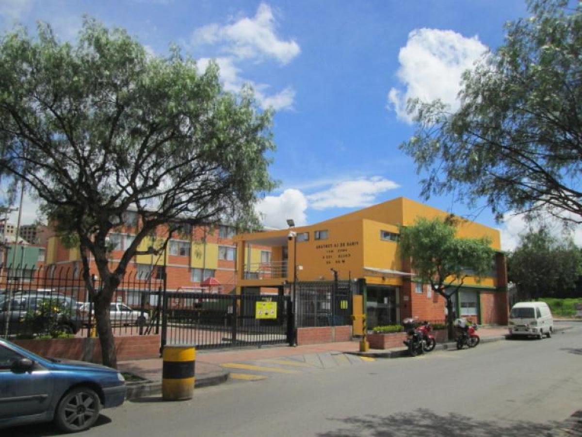 Casa de 2 dormitorios en Bogotá, Colombia No. 14631