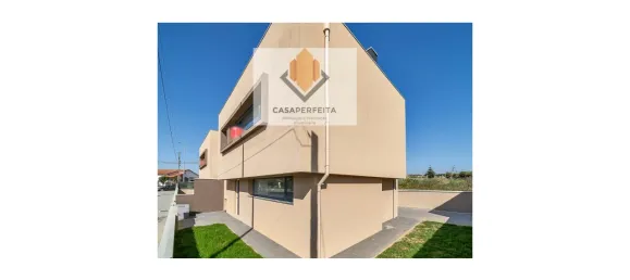 3 bedrooms House in Madalena, Portugal No. 139101 30