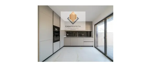 3 bedrooms House in Madalena, Portugal No. 139101 7