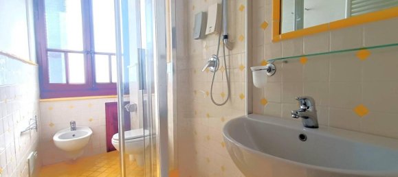 4 rooms Apartment in Borgosesia, Italy No. 29997 5