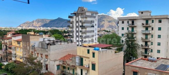 3 bedrooms Apartment in Palermo, Italy No. 322016 31