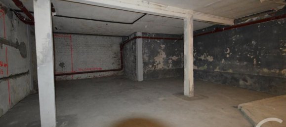 Propiedad comercial en Paris, France 193 m² No. 185055 4