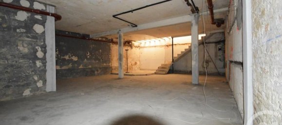 Propiedad comercial en Paris, France 193 m² No. 185055 6