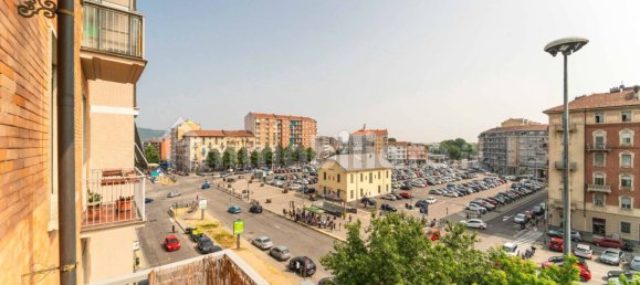 1 bedroom Apartment in Turin, Italy No. 370478 11