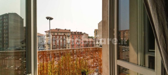 1 bedroom Apartment in Turin, Italy No. 370478 10