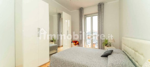 1 bedroom Apartment in Turin, Italy No. 370478 6