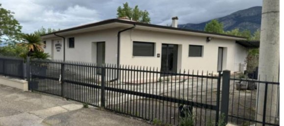 100m² Warehouse in Sulmona, Italy No. 300686 2