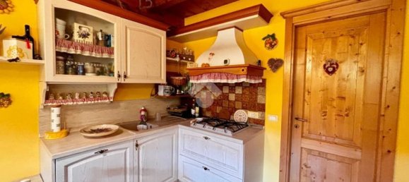 2 rooms Apartment in Onore, Italy No. 276523 4
